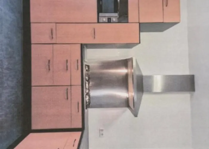 Tower Centre Apartment *